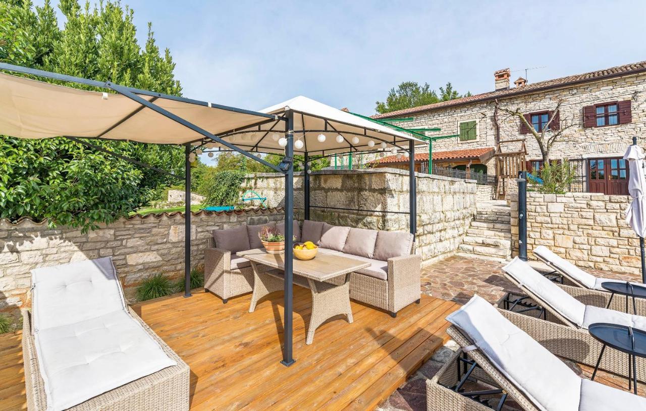 Villa Kluni By Rent Istria Momjan Exterior photo