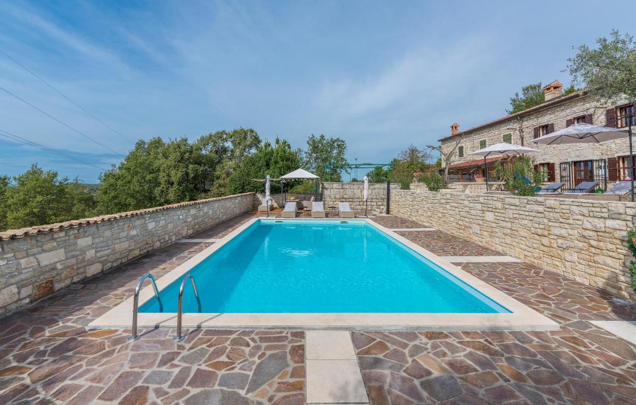 Villa Kluni By Rent Istria Momjan Exterior photo